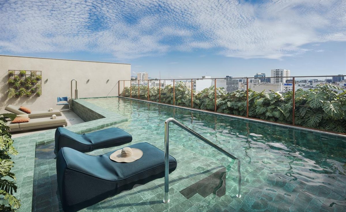 piscina com vista cidade no Somos Lapa RJ